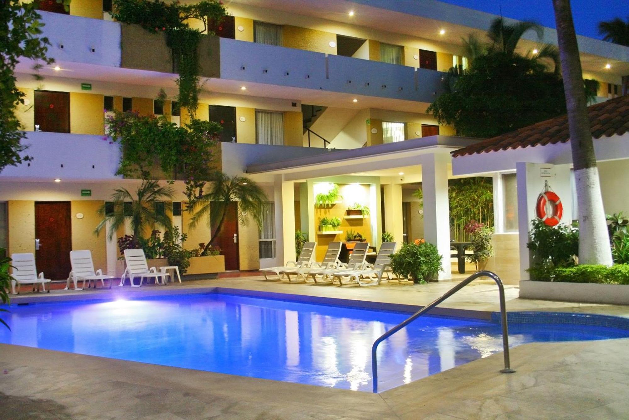 Hotel Azteca Inn Масатлан Экстерьер фото
