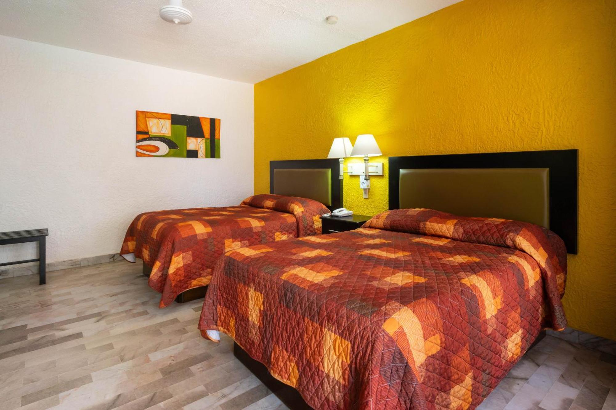 Hotel Azteca Inn Масатлан Экстерьер фото