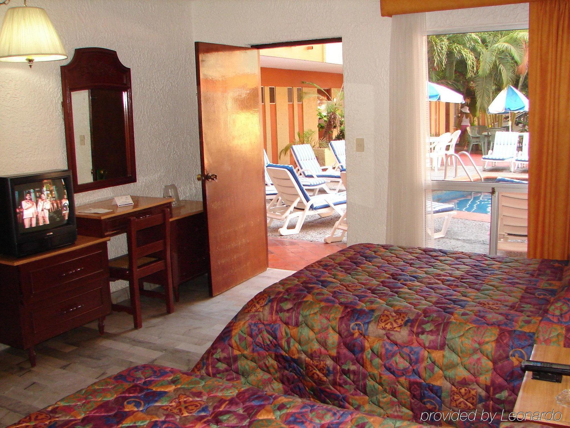 Hotel Azteca Inn Масатлан Номер фото
